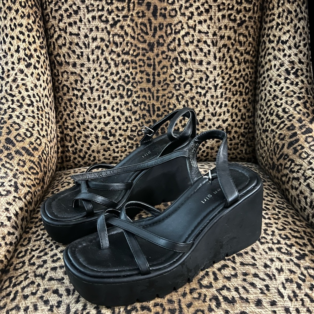 Madden Girl Black Platform Sandals